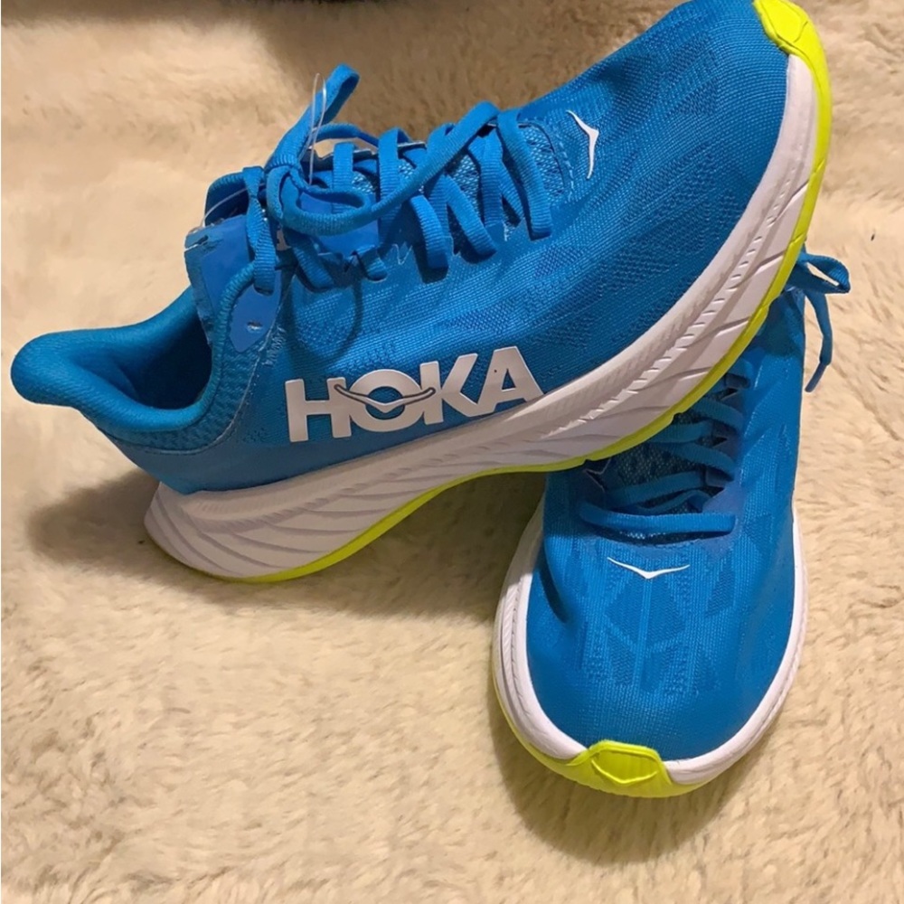 Hoka Men’s 7 - Women’s 8